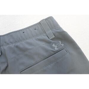 Under Armour Golf Shorts HeatGear Loose Gray Flat Athletic Stretch Mens Sz 30